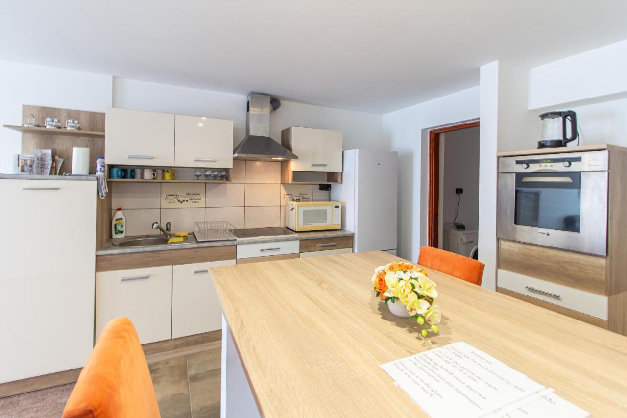 Deli Terasz A Apartman Free Parking, Self-Check-In Anytime 기오르 외부 사진