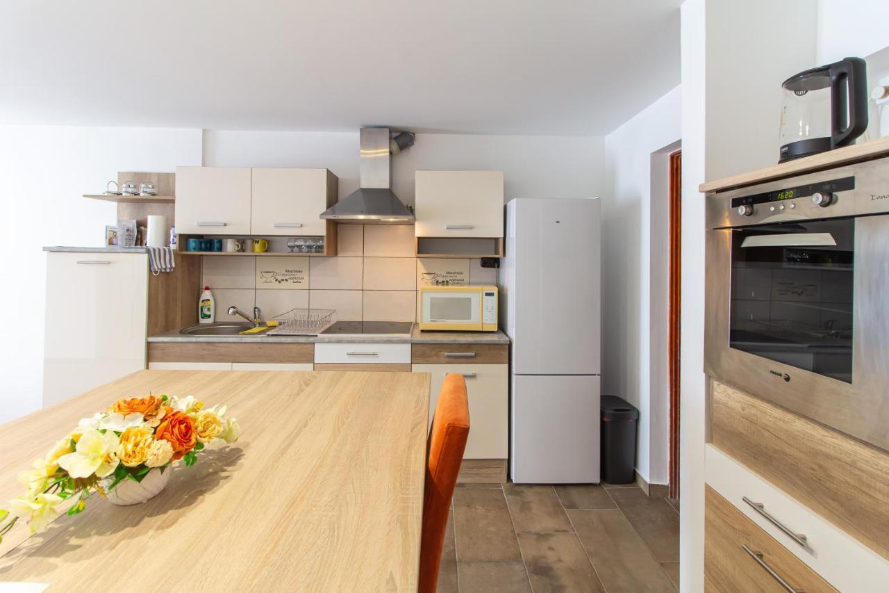 Deli Terasz A Apartman Free Parking, Self-Check-In Anytime 기오르 외부 사진